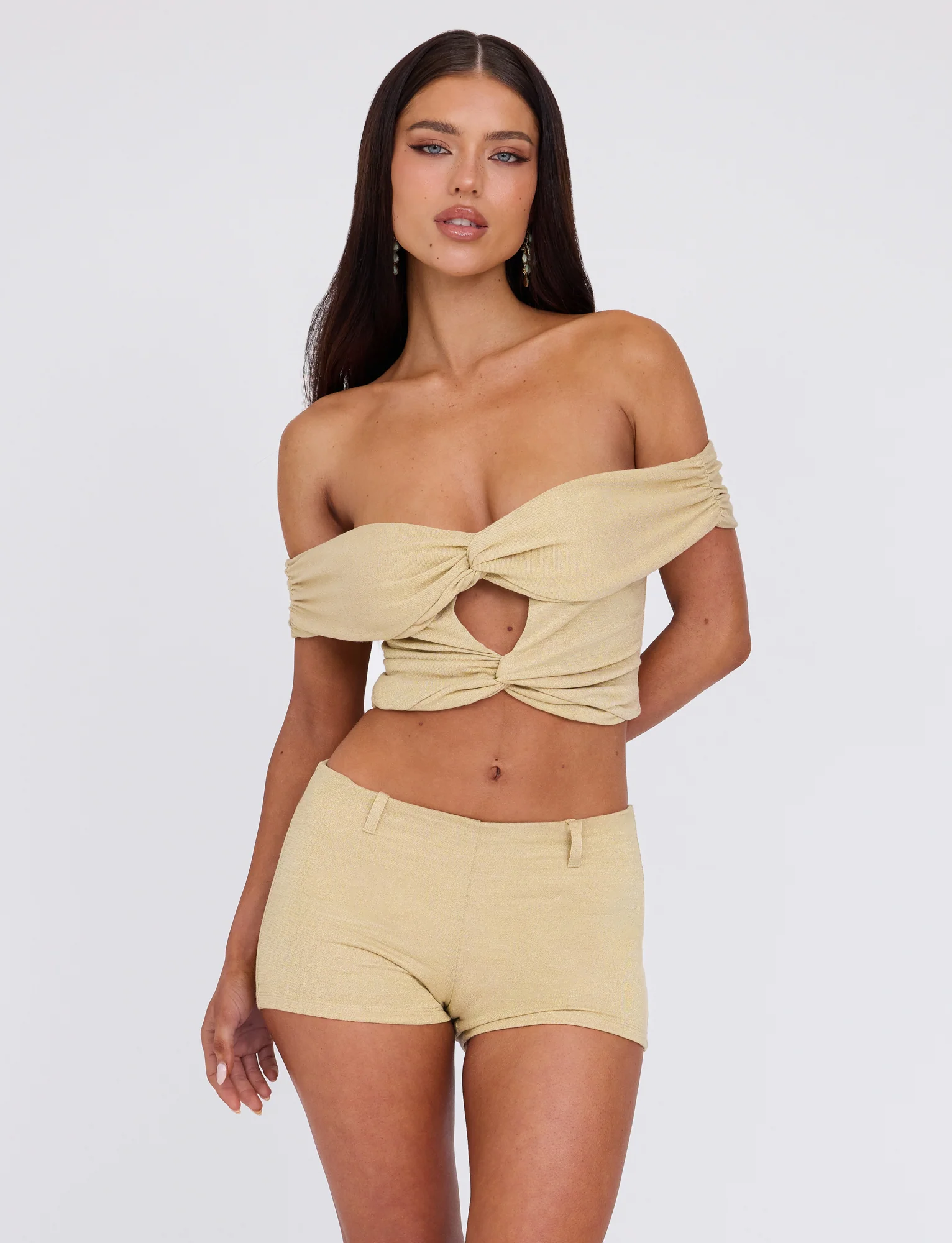 LYNSEY SHORT - GOLD - Stylemaxs